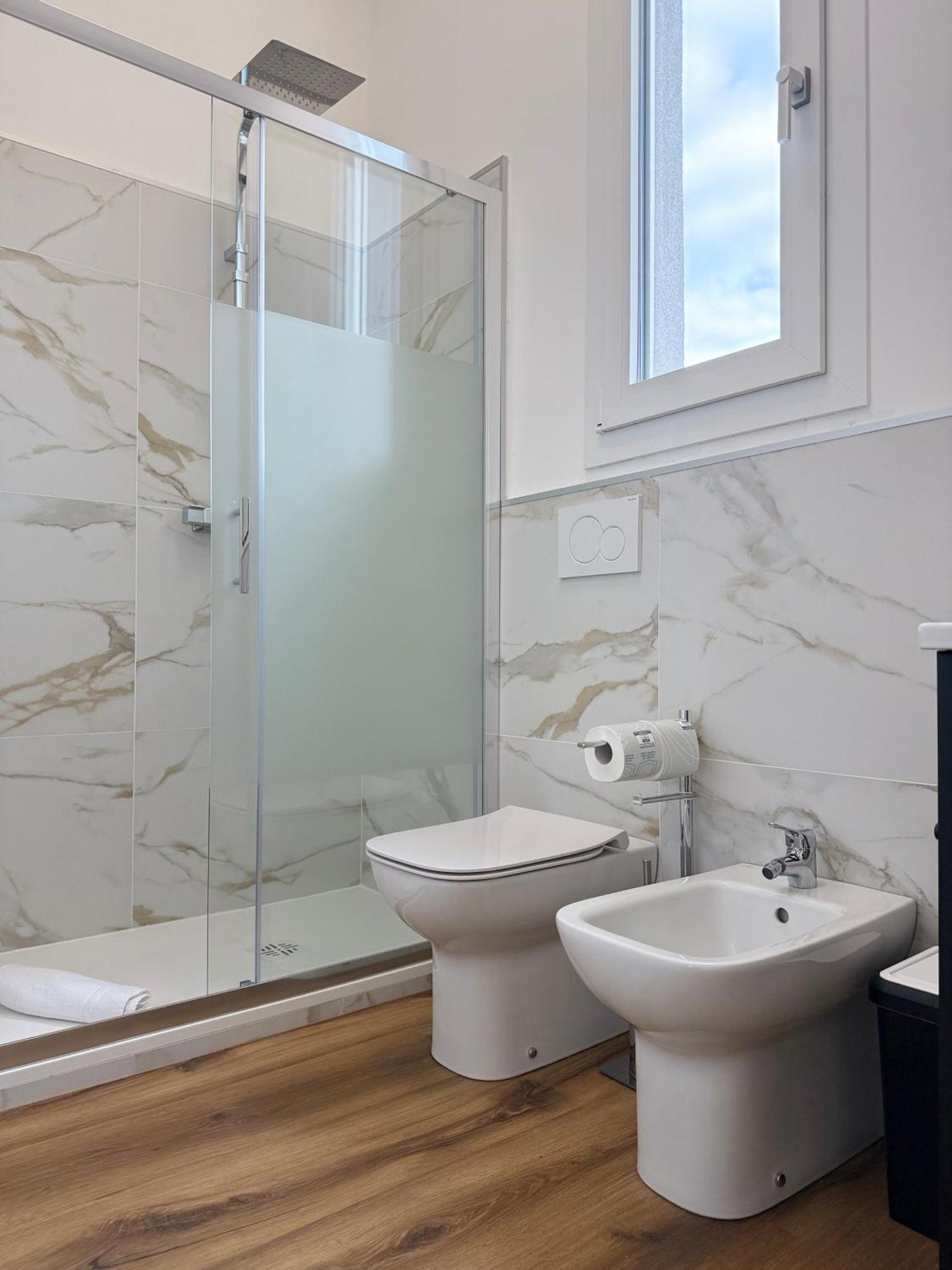 Hotel Infinity House - Eleganza Moderna Tra Treviso E Venezia Casièr Esterno foto