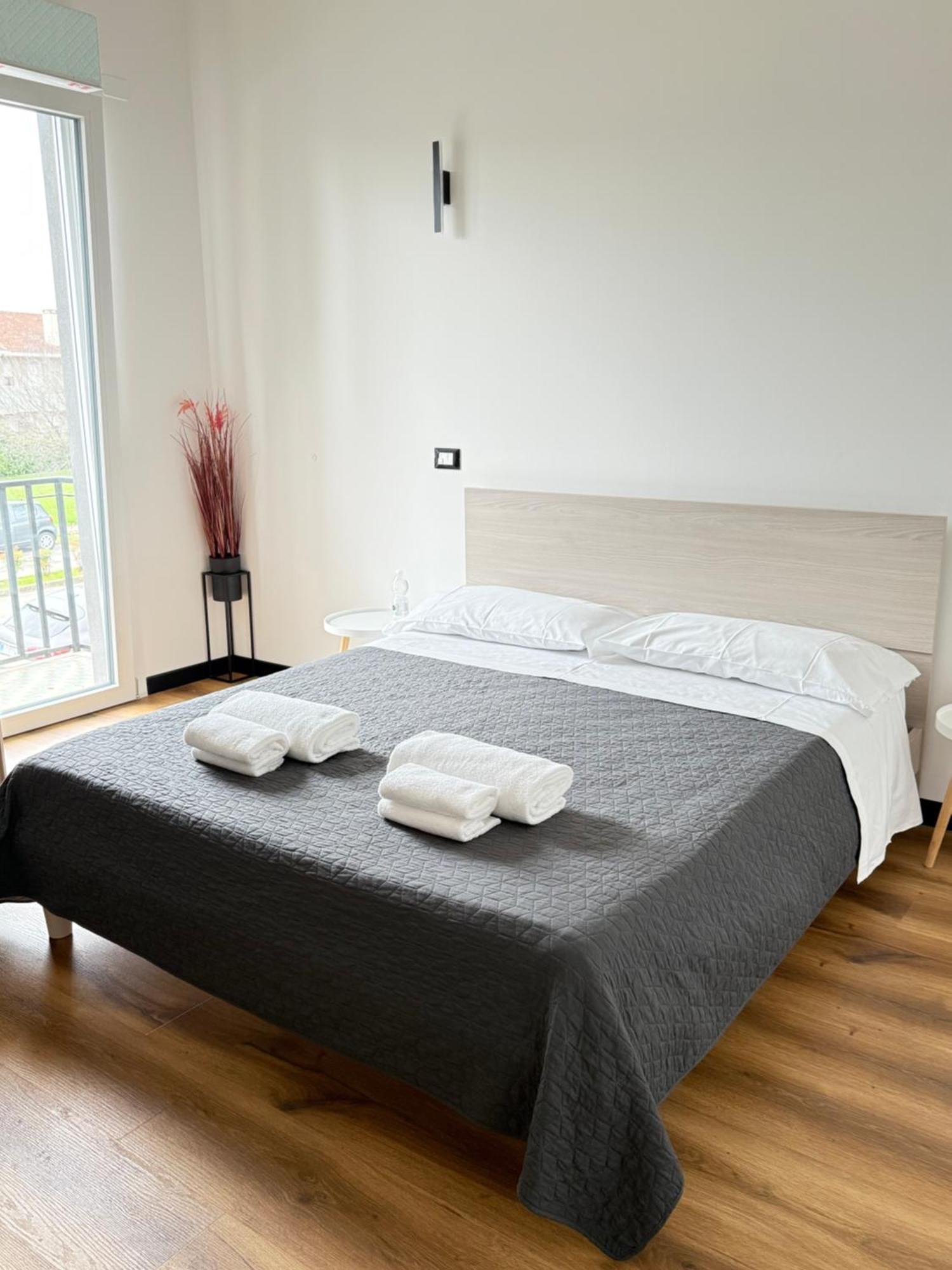 Hotel Infinity House - Eleganza Moderna Tra Treviso E Venezia Casièr Esterno foto